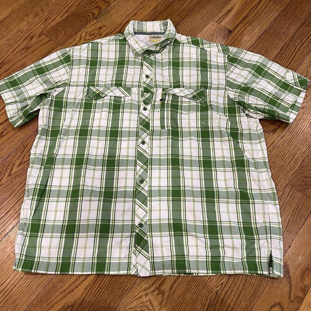 Cabelas Green and‎ White Plaid Short Sleeve Button Down Size XL Xlarge